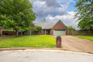 Very low taxes, and seller is offering $5,000 toward closing on Stonebridge Golf Club in Tennessee - for sale on GolfHomes.com, golf home, golf lot