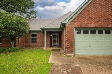 Very low taxes, and seller is offering $5,000 toward closing on Stonebridge Golf Club in Tennessee - for sale on GolfHomes.com, golf home, golf lot