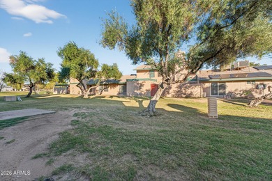 Honey stop the car-this is your new home! Beautiful 3/2 with on Bellaire Golf Club in Arizona - for sale on GolfHomes.com, golf home, golf lot