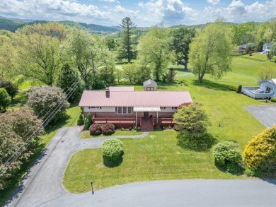 One level living right off the Holston Hills golf course!  This on Holston Hills Country Club in Virginia - for sale on GolfHomes.com, golf home, golf lot