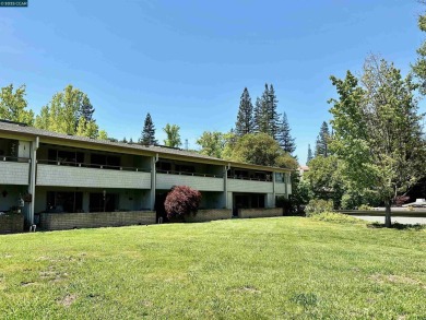 Love being in the heart of the action? This great little home on Rossmoor Golf Course in California - for sale on GolfHomes.com, golf home, golf lot
