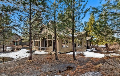 This beautifully designed Sun Forest cabin in Caldera Springs on Sunriver Caldera Springs Golf Course in Oregon - for sale on GolfHomes.com, golf home, golf lot