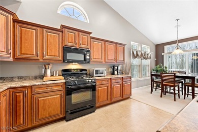 Welcome to this charming, spacious, well maintained 3 bedroom on Boulder Creek Golf Club in Ohio - for sale on GolfHomes.com, golf home, golf lot