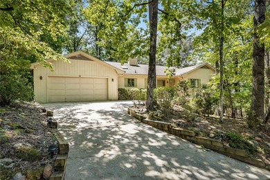 Exceptional Price Per Square Foot in Keowee Key - Room to on Keowee Key Golf and Country Club in South Carolina - for sale on GolfHomes.com, golf home, golf lot