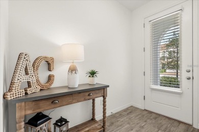APPRAISED FOR OVER $430K. **** Seller offering up to $20K in on Sweetwater Country Club in Florida - for sale on GolfHomes.com, golf home, golf lot