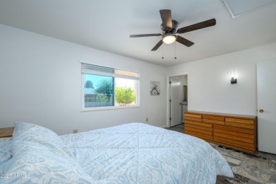 Fully remodeled home, Windows, floors, Kitchin, Appliances on Briarwood Country Club in Arizona - for sale on GolfHomes.com, golf home, golf lot