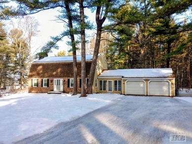 Just in time for the holidays, this beautiful and spacious home on Gladwin Heights Golf Course in Michigan - for sale on GolfHomes.com, golf home, golf lot