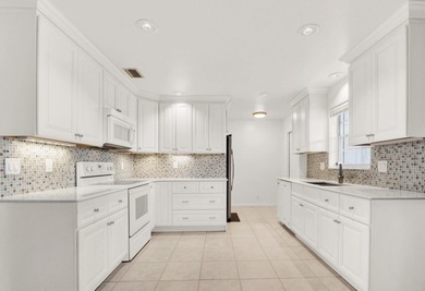 Solid  CBS pool home on desirable .25 acre corner lot just one on Turtle Creek Club in Florida - for sale on GolfHomes.com, golf home, golf lot