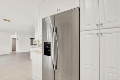 Solid  CBS pool home on desirable .25 acre corner lot just one on Turtle Creek Club in Florida - for sale on GolfHomes.com, golf home, golf lot