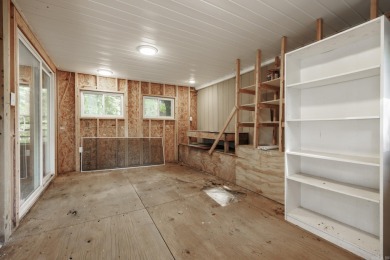 Oh, the possibilities! Enjoy this spacious home on the 14th on Balboa Golf Course in Arkansas - for sale on GolfHomes.com, golf home, golf lot