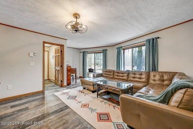 Unwind from a busy life to 1266 Longrifle. Sharing the relaxed on Lake Naomi Timber Trails Golf Club in Pennsylvania - for sale on GolfHomes.com, golf home, golf lot