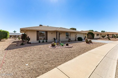 2 bed, 2 bath Sun City home with 1,659 sq ft and bonus room that on PalmBrook Country Club in Arizona - for sale on GolfHomes.com, golf home, golf lot