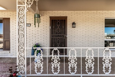 2 bed, 2 bath Sun City home with 1,659 sq ft and bonus room that on PalmBrook Country Club in Arizona - for sale on GolfHomes.com, golf home, golf lot