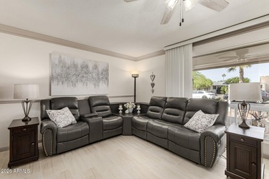 2 bed, 2 bath Sun City home with 1,659 sq ft and bonus room that on PalmBrook Country Club in Arizona - for sale on GolfHomes.com, golf home, golf lot