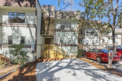 Completely renovated and move-in ready, this townhome offers the on Hilaman Park Golf Course in Florida - for sale on GolfHomes.com, golf home, golf lot