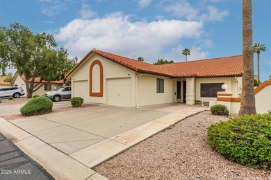 Charming 1409 sq ft twin home located in Camino Del Rey 55+ on Sunland Village Golf Club in Arizona - for sale on GolfHomes.com, golf home, golf lot