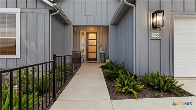 Live the Resort Lifestyle You've Dreamed Of! Welcome to the on Kissing Tree Golf Club in Texas - for sale on GolfHomes.com, golf home, golf lot