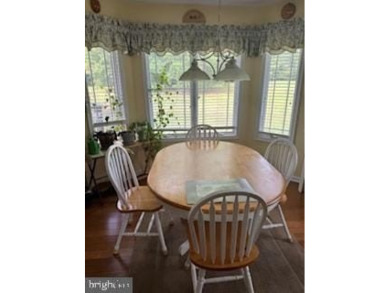 Beautifully maintained contemporary ranch, 2-3 bedrooms, 3 on Golf Academy of Delaware in Delaware - for sale on GolfHomes.com, golf home, golf lot