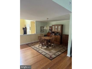 Beautifully maintained contemporary ranch, 2-3 bedrooms, 3 on Golf Academy of Delaware in Delaware - for sale on GolfHomes.com, golf home, golf lot