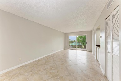 This WONDERFULLY UPDATED 2 bedroom and 2 bathroom condo is on Terra Ceia Golf and Country Club in Florida - for sale on GolfHomes.com, golf home, golf lot
