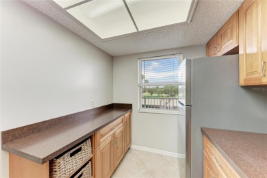 This WONDERFULLY UPDATED 2 bedroom and 2 bathroom condo is on Terra Ceia Golf and Country Club in Florida - for sale on GolfHomes.com, golf home, golf lot