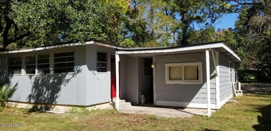 Welcome to your renovated, 3 bedroom, 1 bath house located on Riviera Country Club in Florida - for sale on GolfHomes.com, golf home, golf lot