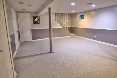 Are looking for a huge lot in a sought after neighborhood of on Edgebrook Golf Course in Illinois - for sale on GolfHomes.com, golf home, golf lot