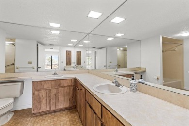 Motivated Seller! Move in ready! Open floor plan! Maintenance on Sugarmill Woods Golf and Country Club in Florida - for sale on GolfHomes.com, golf home, golf lot