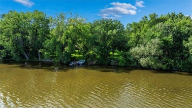 Nestled in a Cul-de-sac on a sprawling .85 acre lot this on Eagle Creek Golf Club in Minnesota - for sale on GolfHomes.com, golf home, golf lot