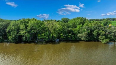 Nestled in a Cul-de-sac on a sprawling .85 acre lot this on Eagle Creek Golf Club in Minnesota - for sale on GolfHomes.com, golf home, golf lot