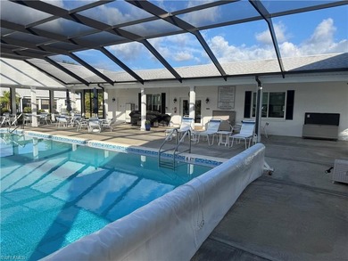 Spacious & Well-Maintained 3BR/2.5BA Attached Villa in Myerlee on Cypress Lake Country Club in Florida - for sale on GolfHomes.com, golf home, golf lot