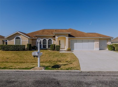 Under contract-accepting backup offers. TOTALY REMODELED POOL & on Ocala Palms Golf and Country Club in Florida - for sale on GolfHomes.com, golf home, golf lot