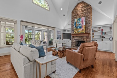 LIVE THE REYNOLDS LAKE OCONEE LIFESTYLE -- ELEGANTLY UPDATED on Reynolds Lake Oconee - The Oconee in Georgia - for sale on GolfHomes.com, golf home, golf lot