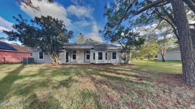 Beautiful 3/2/2 home located directly on the prestigious golf on Bent Creek Golf Course in Florida - for sale on GolfHomes.com, golf home, golf lot