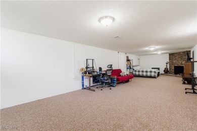 Welcome to this charming all brick ranch, nestled on a little on Mud Run Golf Course in Ohio - for sale on GolfHomes.com, golf home, golf lot
