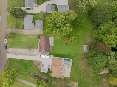 Welcome to this charming all brick ranch, nestled on a little on Mud Run Golf Course in Ohio - for sale on GolfHomes.com, golf home, golf lot