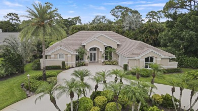 MAKE YOURSELF AT HOME IN THIS INVITING 3BR+Den/3BA/2+CG PROPERTY on The Legacy Golf and Tennis Club in Florida - for sale on GolfHomes.com, golf home, golf lot