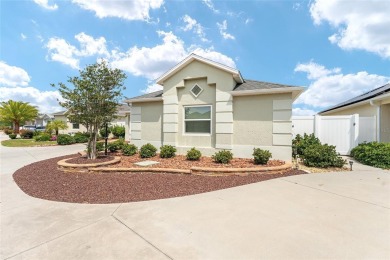 One or more photo(s) has been virtually staged. ~2016 ROOF, HVAC on The Links of Spruce Creek in Florida - for sale on GolfHomes.com, golf home, golf lot
