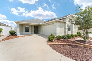 One or more photo(s) has been virtually staged. ~2016 ROOF, HVAC on The Links of Spruce Creek in Florida - for sale on GolfHomes.com, golf home, golf lot