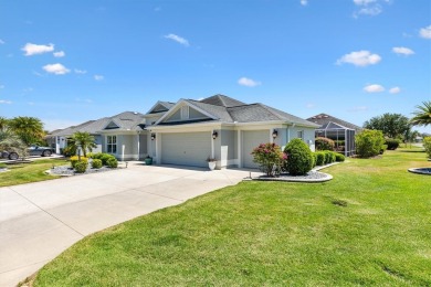 ROOM FOR A POOL! GORGEOUS 3 Bedroom, 2 Bath LILY DESIGNER 2154 on Pennbrooke Fairways in Florida - for sale on GolfHomes.com, golf home, golf lot