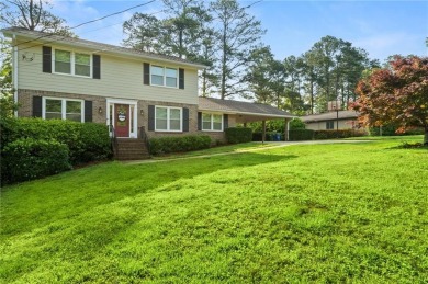 Close-In Tucker at its Finest! This Beautiful Two-Story 3BR/2 on Heritage Golf Links in Georgia - for sale on GolfHomes.com, golf home, golf lot