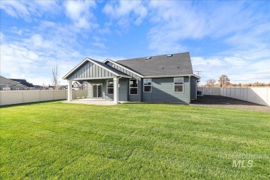 JUST FINISHED HOME on a 1/4 acre corner lot! Five large bedrooms on River Birch Golf Course in Idaho - for sale on GolfHomes.com, golf home, golf lot