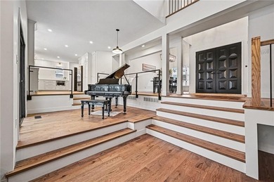 Welcome to a rare lakefront opportunity in the heart of Lee's on Lakewood Oaks Golf Club, Ltd. in Missouri - for sale on GolfHomes.com, golf home, golf lot