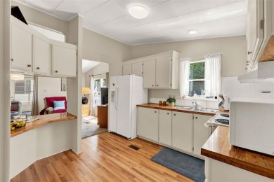 2-bedroom, 2-bath home is full of potential and recent updates on Orange Blossom Hills Golf and Country Club in Florida - for sale on GolfHomes.com, golf home, golf lot