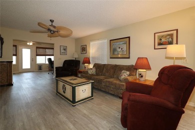 This 2/2 Marathon Courtyard villa is located in the Villas on Glenview Championship Golf and Country Club in Florida - for sale on GolfHomes.com, golf home, golf lot