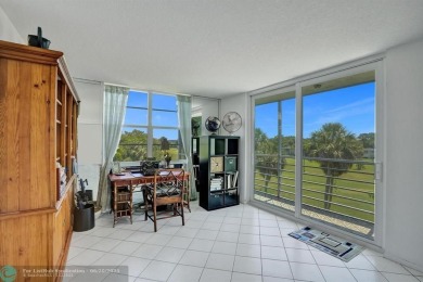 Back on the Market with a Major Price Reduction! Plus, the on Oaks Country Club in Florida - for sale on GolfHomes.com, golf home, golf lot