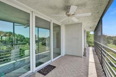Back on the Market with a Major Price Reduction! Plus, the on Oaks Country Club in Florida - for sale on GolfHomes.com, golf home, golf lot