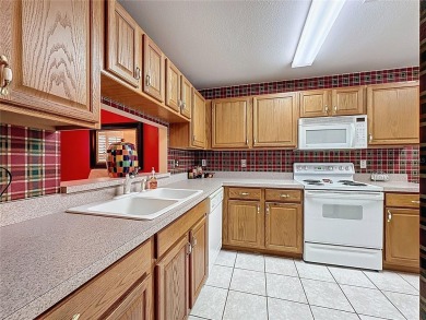 Great price on this Crown model that is being sold on Kings Ridge Golf Club in Florida - for sale on GolfHomes.com, golf home, golf lot