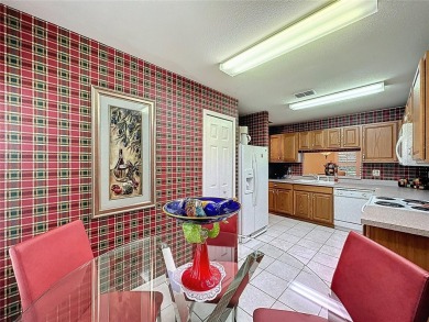 Great price on this Crown model that is being sold on Kings Ridge Golf Club in Florida - for sale on GolfHomes.com, golf home, golf lot
