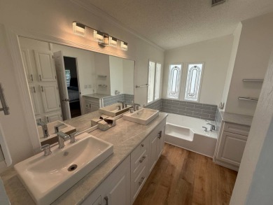 This beautifully renovated 2-bedroom, 2-bathroom, Palm Harbor on Del Tura Golf and Country Club in Florida - for sale on GolfHomes.com, golf home, golf lot